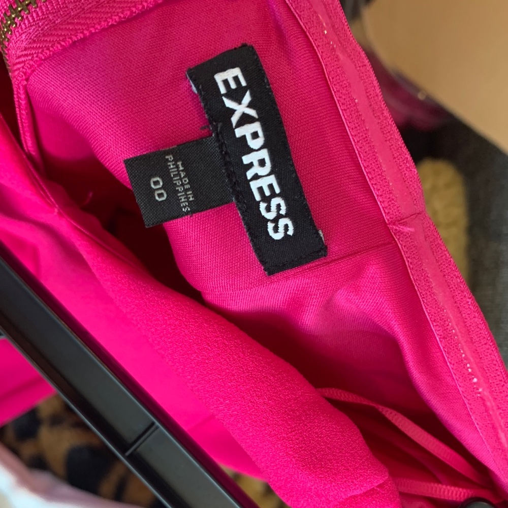 Express hot pink sweetheart strapless jumpsuit - Picture 6 of 8